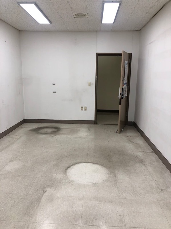 바닥 세정 및 왁스코팅